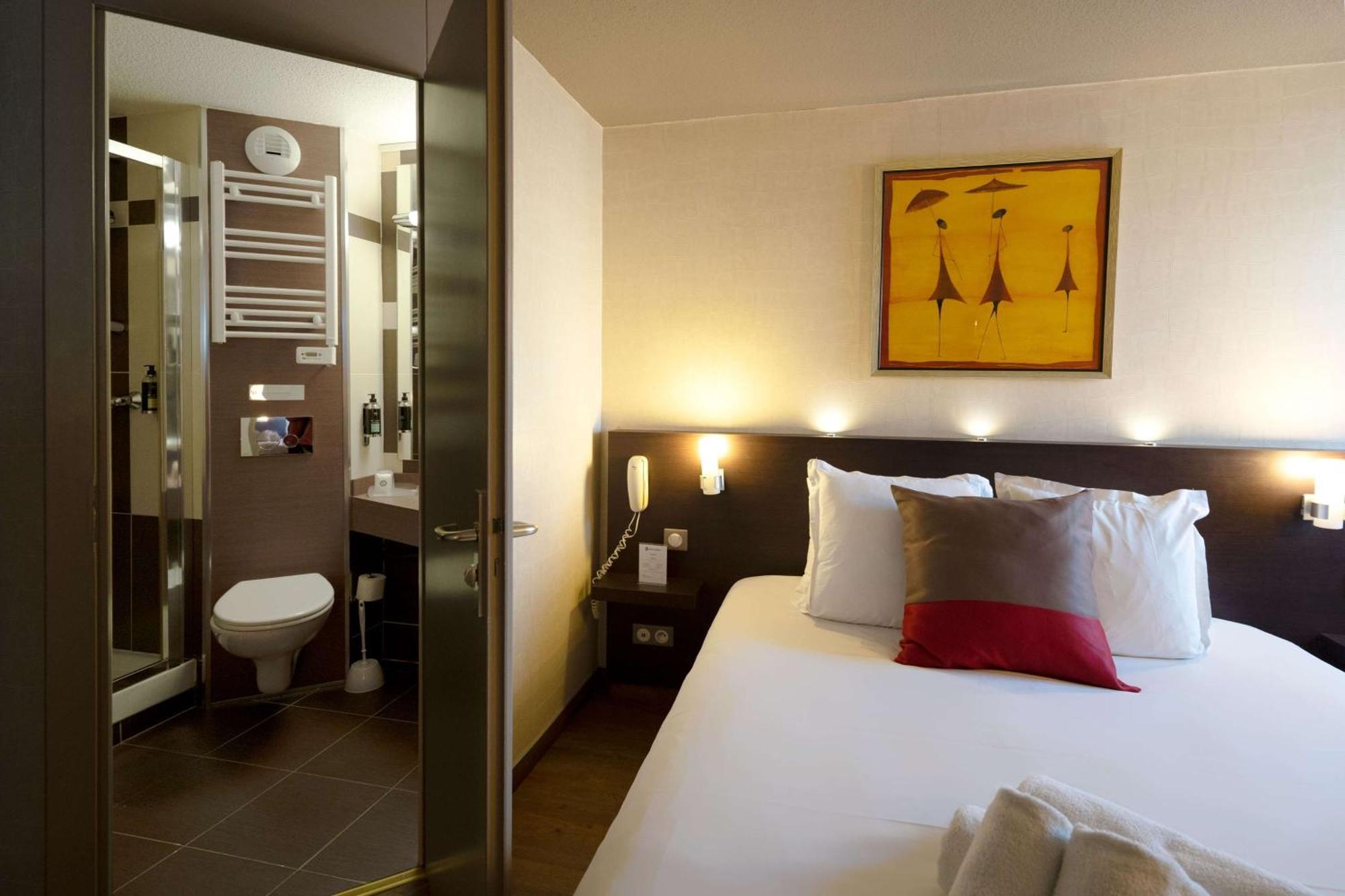 Best Western L'Atelier 117 Maubeuge Bagian luar foto