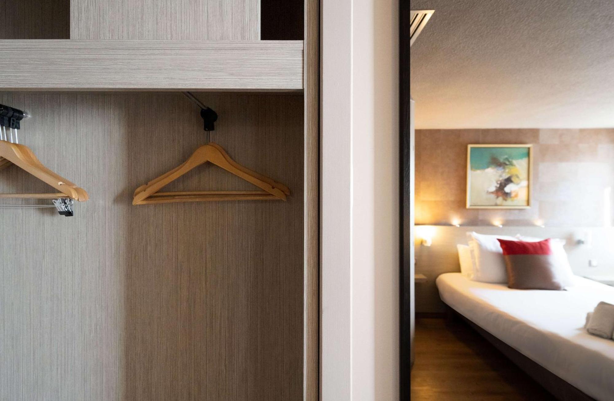 Best Western L'Atelier 117 Maubeuge Bagian luar foto