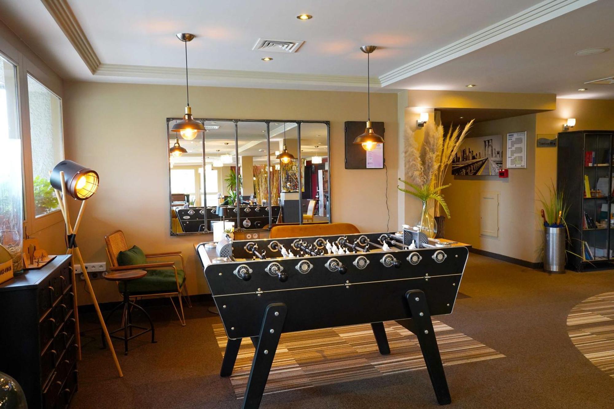 Best Western L'Atelier 117 Maubeuge Bagian luar foto