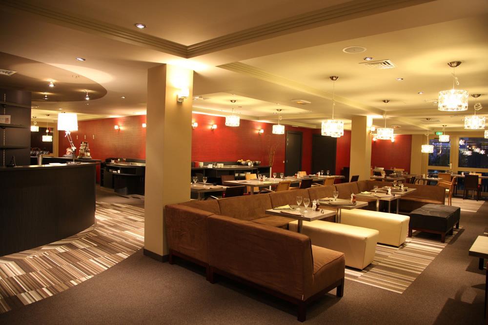 Best Western L'Atelier 117 Maubeuge Restoran foto